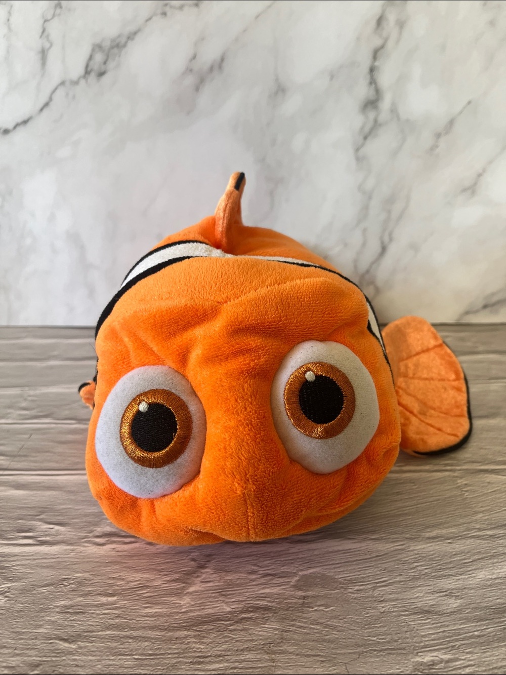 Genuine Authentic Disney Store Finding Nemo Clownfish Plush Stuffed Animal